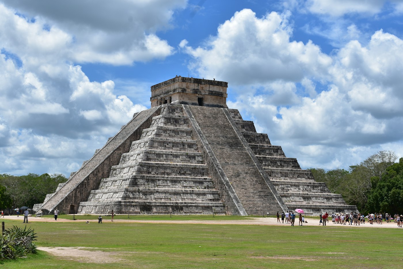 El Castillo pyramid at Chichén Itzá, Mexico